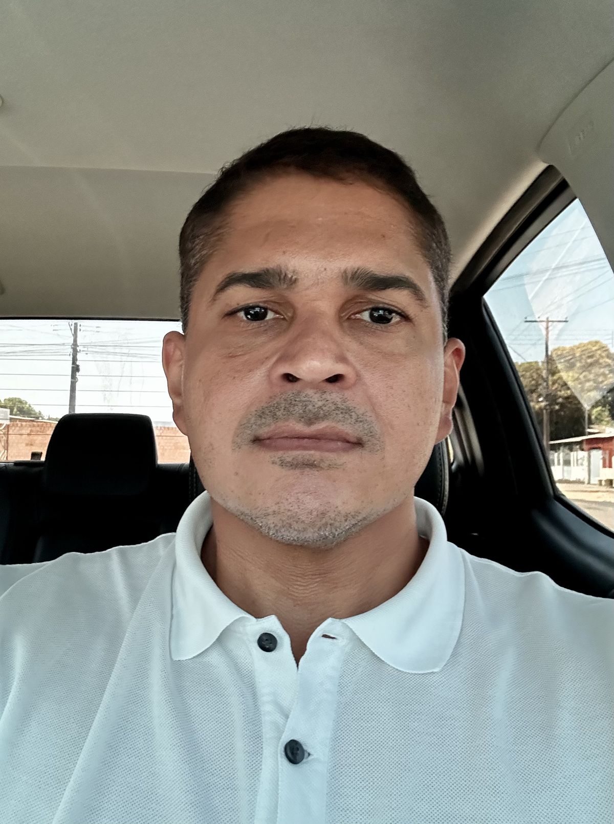 <em>Juan David G.</em>